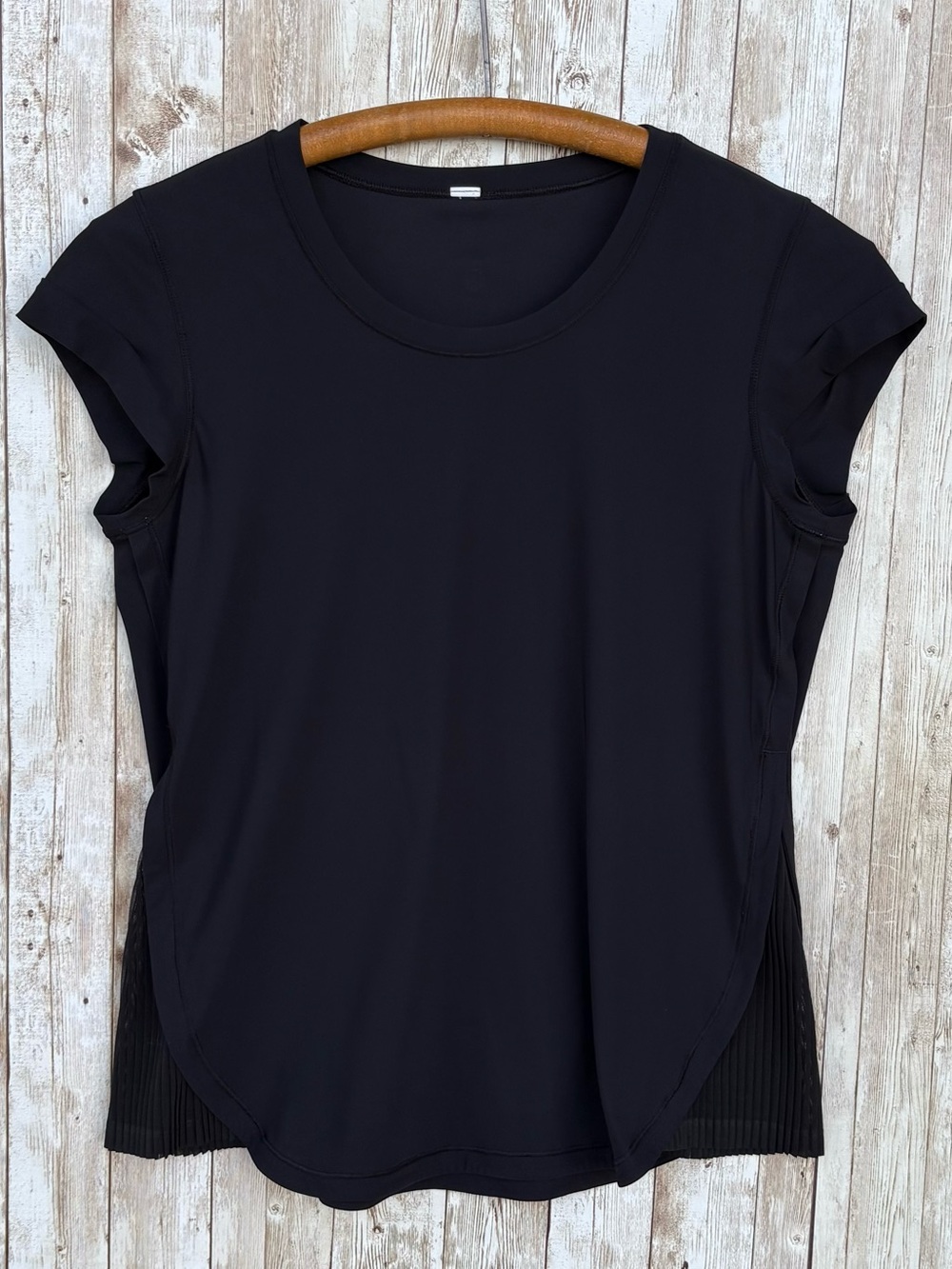 Lululemon Just Pleat It Short Sleeve Top